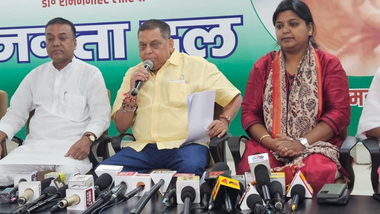 NEET पेपर लीक मामले पर नीरज कुमार ने तेजश्वी यादव पर लगाए गंभीर आरोप कहा वो खामोश क्यों है !