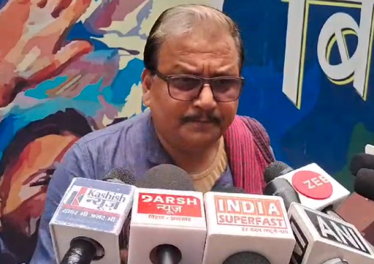NEET पेपर लीक मामले पर मनोज झा ने विजय सिन्हा पर साधा निशाना 