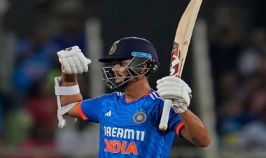 IND vs ZIM: यशस्वी जायसवाल ने इंटरनेशनल क्रिकेट में किया धमाल, रोहित शर्मा को छोड़ा पीछा