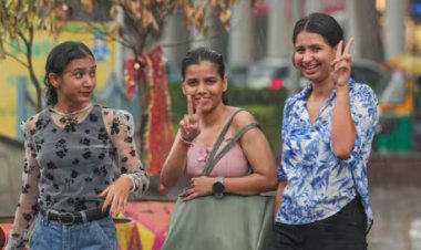Weather Updates : दिल्ली एनसीआर में गर्मी से मिली राहत, झमाझम बरसे बदरा