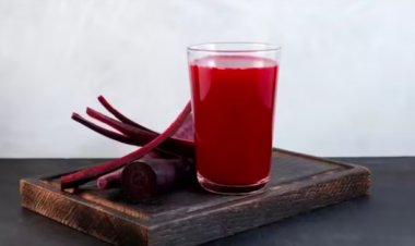 Beetroot Juice Benefits: ब्लड प्रेशर से लेकर वजन कंट्रोल करने तक, जानें चुकंदर का जूस पीने के अनगिनत फायदे