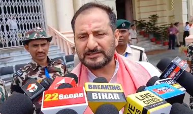 नीरज कुमार बबलू ने विपक्ष पर हम/लावार होकर कहा विपक्ष को कुछ दिखता ही नहीं 