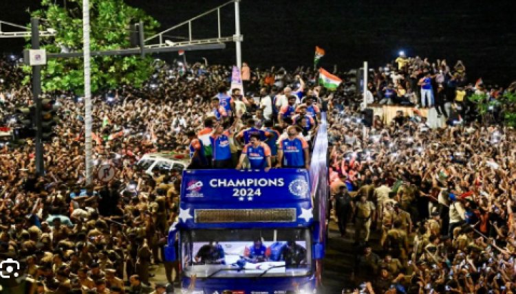मुंबई में वर्ल्ड चैंपियंस का हुआ जोरदार स्वागत, सड़कों पर जुटे लाखों फैंस, पटना में भी दिखी फैंस की दीवानगी 