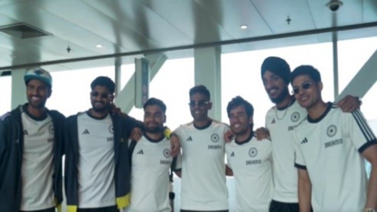 IND vs SL: श्रीलंका पहुंची टीम इंडिया, होटल में हुआ जोरदार स्वागत