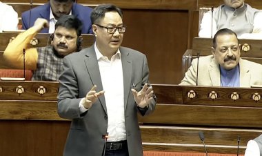 वक्फ संशोधन विधेयक पर लगी संसद की मुहर, राष्ट्रपति की मंजूरी के बाद बन जाएगा कानून