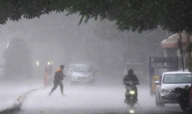 Weather Report: 50 किमी की स्पीड से चलेंगी तेज हवाएं, आंधी-ओले के साथ 17 राज्यों में भारी बारिश का अलर्ट!