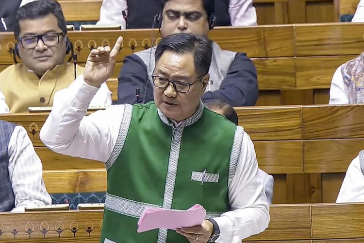 वक्फ विधेयक से जमीन हड़पने पर रोक लगेगी और करोड़ों मुसलमानों का जीवन आबाद होगा: रिजिजू