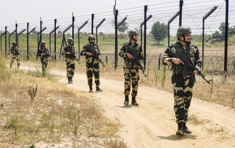 जम्मू में घुसपैठ की कोशिश नाकाम, BSF ने घुसपैठिये को मार गिराया