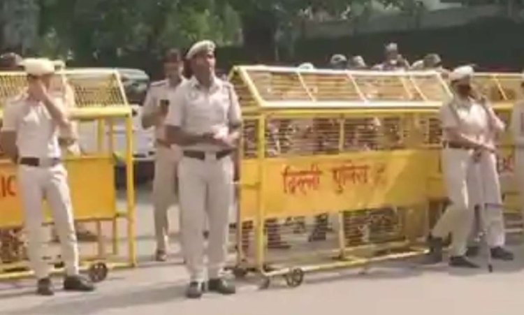 लाल किला और जामा मस्जिद पर बम विस्फोट की फर्जी धमकी, सुरक्षा एजेंसियों ने जांच की