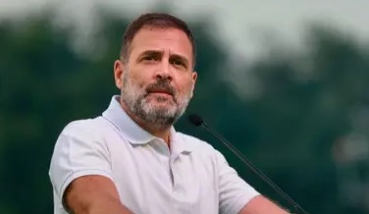 सावरकर पर बयानबाजी को लेकर सुप्रीम कोर्ट ने राहुल गांधी को लगाई लताड़, चेतावनी दी