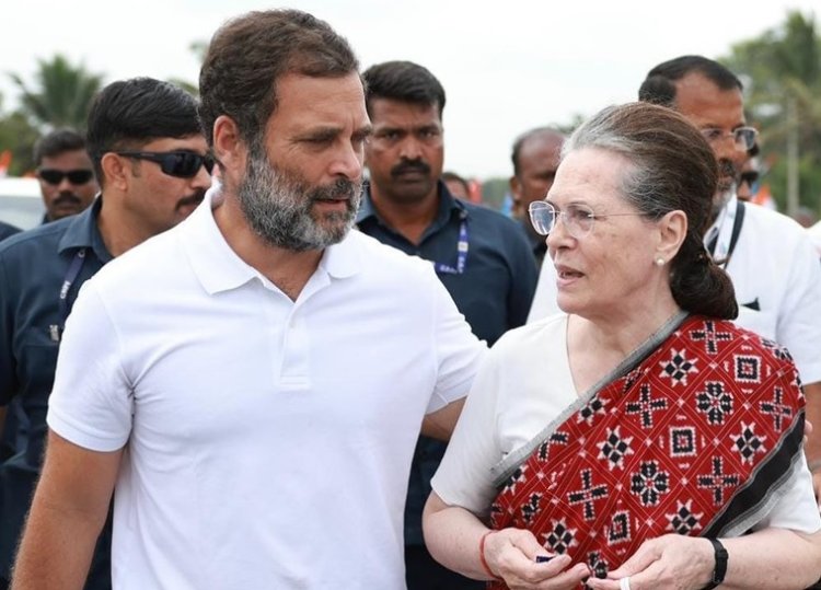 नेशनल हेराल्ड मामला: सोनिया गांधी और राहुल गांधी बढ़ीं मुश्किलें, कोर्ट ने जारी किया नोटिस
