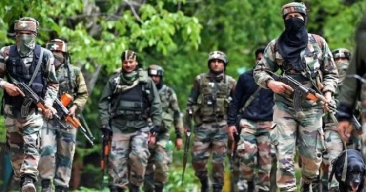 पाकिस्तानी सैनिकों ने लगातार चौथे दिन कश्मीर में नियंत्रण रेखा पर की गोलीबारी, भारत ने भी दिया मुंहतोड़ जवाब