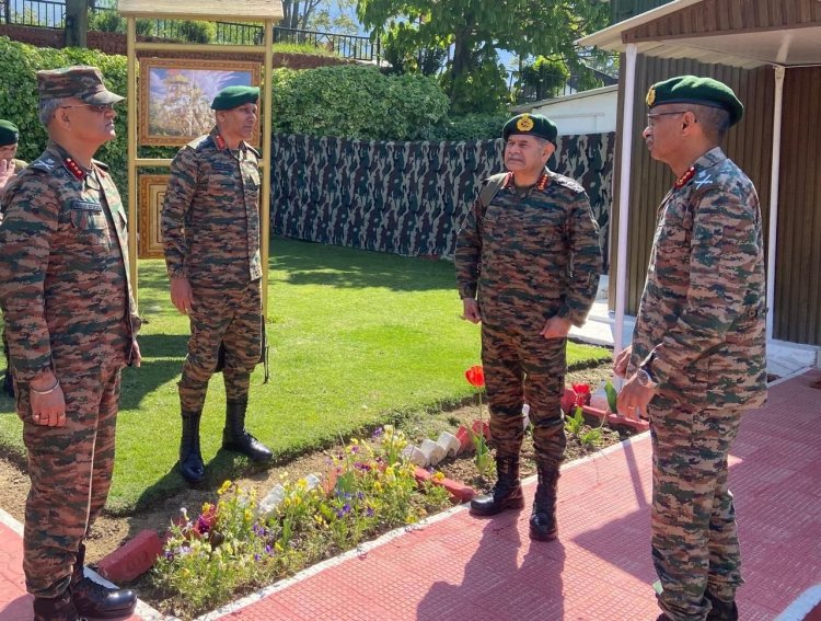 श्रीनगर पहुंचे सेना प्रमुख उपेंद्र द्विवेदी, चीफ कमांडरों के साथ करेंगे अहम मीटिंग; पहलगाम भी जाएंगे
