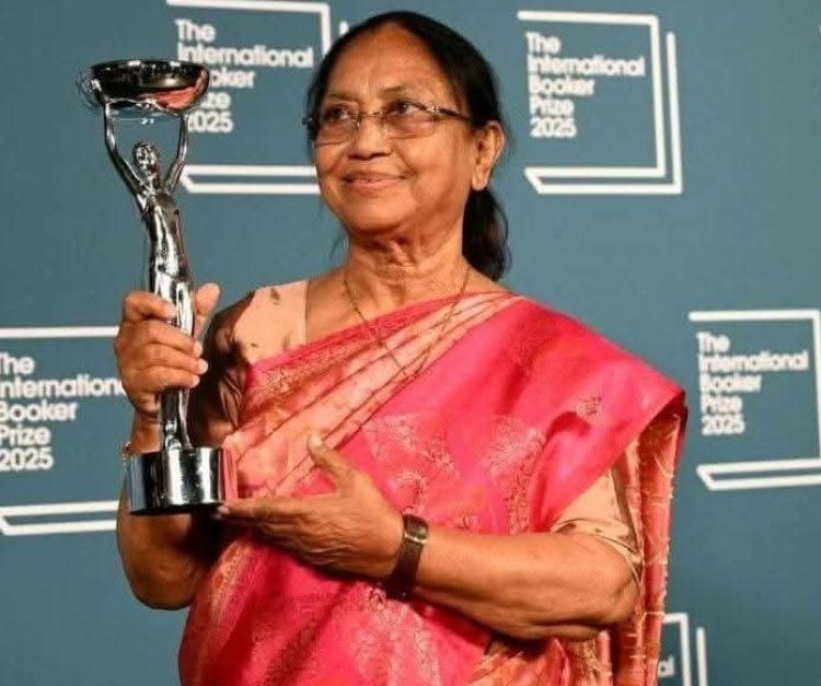बानू मुश्ताक की 'हार्ट लैंप' को मिला अंतरराष्ट्रीय बुकर पुरस्कार, खरगे, राहुल गांधी ने दी बधाई