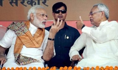 बिहार चुनाव 2025: पीएम मोदी ने नीतीश कुमार को क्यों नहीं बनाया सीएम फेस? RJD ने उठाए बड़े सवाल