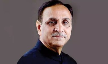 एयर इंडिया विमान हादसा: गुजरात के पूर्व सीएम विजय रूपाणी सहित 242 यात्री थे सवार