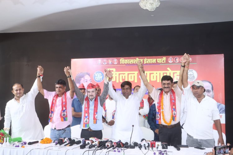VIP में शामिल हुए कई डॉक्टर, मुकेश सहनी ने किया स्वागत; बिहार में सियासी बहार की उम्मीद