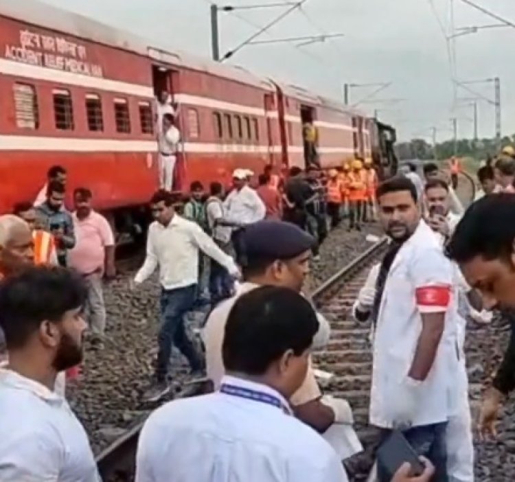 सोनपुर रेल मंडल में बड़ा हादसा, अवध असम एक्सप्रेस और ट्रॉली में जोरदार टक्कर; रेलवे कर्मचारी की मौत