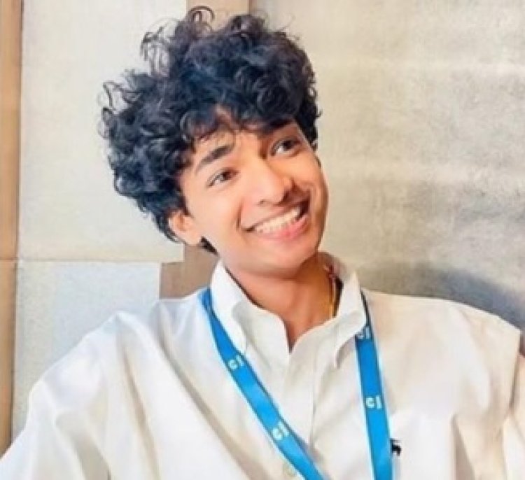 रतन टाटा के भरोसेमंद शांतनु नायडू को मिला Social Impact Leader का खिताब, मां के साथ तस्वीर हुई वायरल