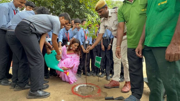‘रूद्र शक्ति’ फिल्म की टीम ने मनाया वन महोत्सव, दिया पर्यावरण बचाने का संदेश