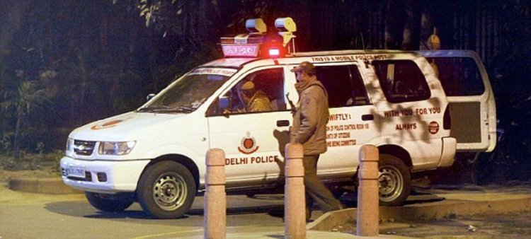दिल्ली में 3 स्कूलों को बम से उड़ाने की धमकी, पुलिस-बम स्क्वॉड तैनात