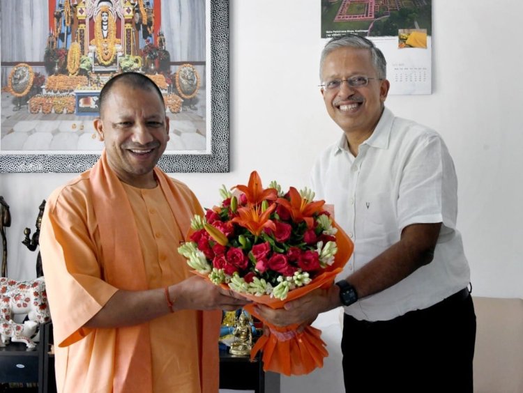 मुख्यमंत्री योगी के सबसे खास अफसर बने यूपी के मुख्य सचिव, जानिए एसपी गोयल कौन हैं?