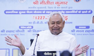 CM नीतीश का बड़ा ऐलान: शिक्षा कर्मियों को अब मिलेगा दोगुना वेतन, जानें किसे कितना फायदा
