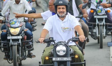 विपक्षी एकता में दरार! राहुल गांधी की 'वोटर अधिकार यात्रा' के बीच JPC पर फंसा पेंच, कांग्रेस अकेली पड़ी