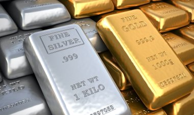 सोने-चांदी ने तोड़े सारे रिकॉर्ड! दिल्ली में Gold ₹1,12,750 और Silver ₹1,28,800 के पार