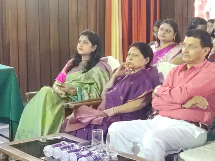 Teachers’ Day 2025: पटना के लोहिया नगर माउंट कार्मेल हाई स्कूल में हुआ भव्य समारोह, प्रिंसिपल और डायरेक्टर ने साझा किए शिक्षा पर विचार