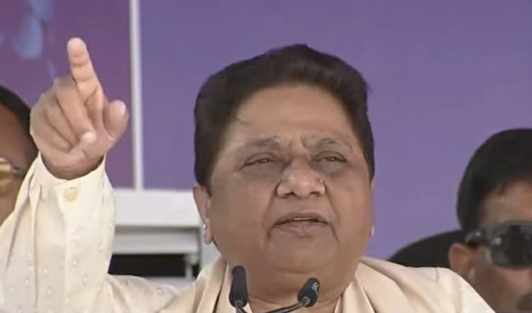 लखनऊ में मायावती की शक्ति-प्रदर्शन रैली: सीएम योगी की तारीफ, सपा पर तीखा हमला