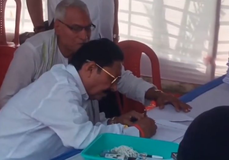 बिहार विधानसभा चुनाव 2025: मोकामा में अनंत सिंह ने किया नामांकन, समर्थकों की रही भारी भीड़