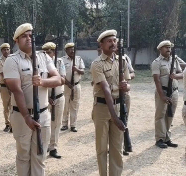 UP Home Guard Bharti 2025: यूपी सरकार ने दी 45,000 पदों पर भर्ती की मंजूरी, 10वीं पास युवाओं के लिए सुनहरा मौका