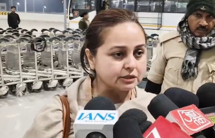 चुनाव बाद बढ़ा परिवारिक तूफ़ान: रोहिणी आचार्य का बड़ा आरोप — 'मुझे तेजस्वी-संजय-रमीज़ ने ही निकाला'