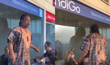 IndiGo Flight Cancel: मुंबई से अहमदाबाद तक फंसे यात्री, एयरलाइन काउंटर पर चढ़ी गुस्साई विदेशी महिला