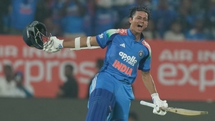 यशस्वी जायसवाल का शतक , विशाखापट्टनम में भारत का तूफान, साउथ अफ्रीका 9 विकेट से ढेर; टीम इंडिया ने 2-1 से जीती वनडे सीरीज