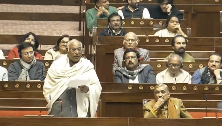 Viksit Bharat GRAM JI Bill Passed: मनरेगा की जगह नई ‘जी राम जी’ योजना, संसद से लेकर सड़क तक सियासी घमासान