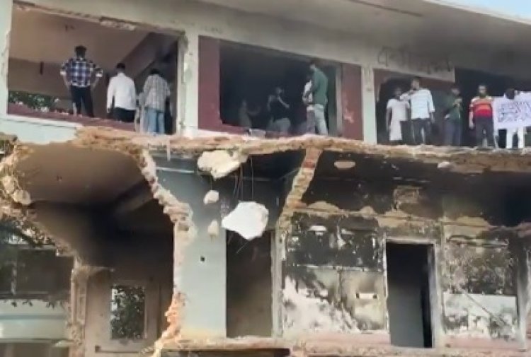 Bangladesh Unrest: खुलना में पत्रकार की हत्या से चटगांव तक हिंसा, भारत-बांग्लादेश संबंधों पर बढ़ी चिंता