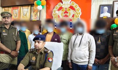खाली प्लॉट पर चल रहा था जुआ, वाराणसी पुलिस ने 9 लोगों को दबोचा