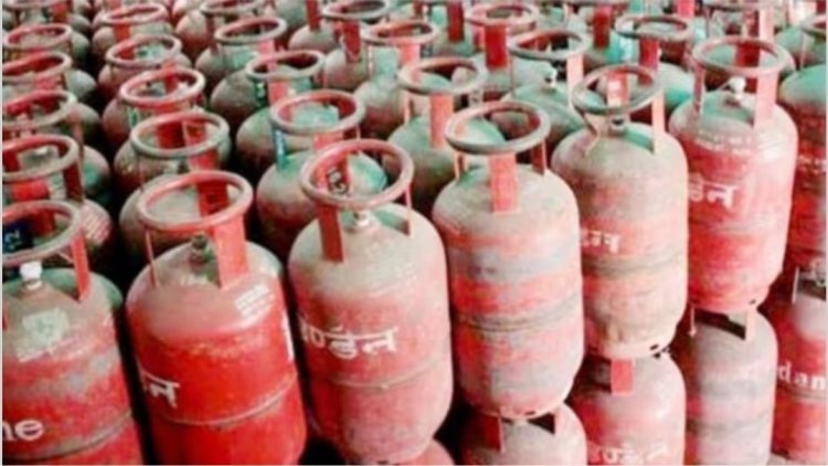 रसोई का बजट बिगड़ा: घरेलू गैस सिलेंडर महंगा, कमर्शियल एलपीजी 2000 के पार